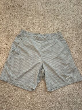 Nike Light Gray Patterned Athletic Shorts